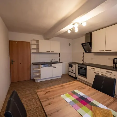 Ulla Apartment *